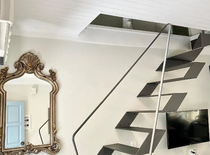 Apollo House Holiday home